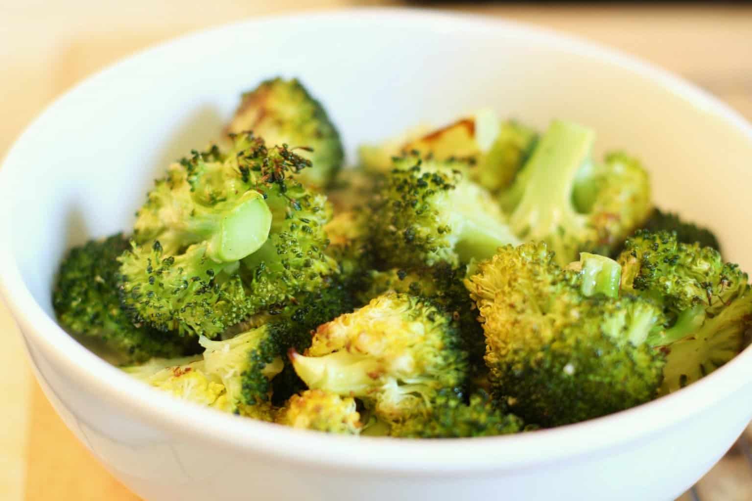 Brokkoli im Ofen mit Knoblauch | Rezepte