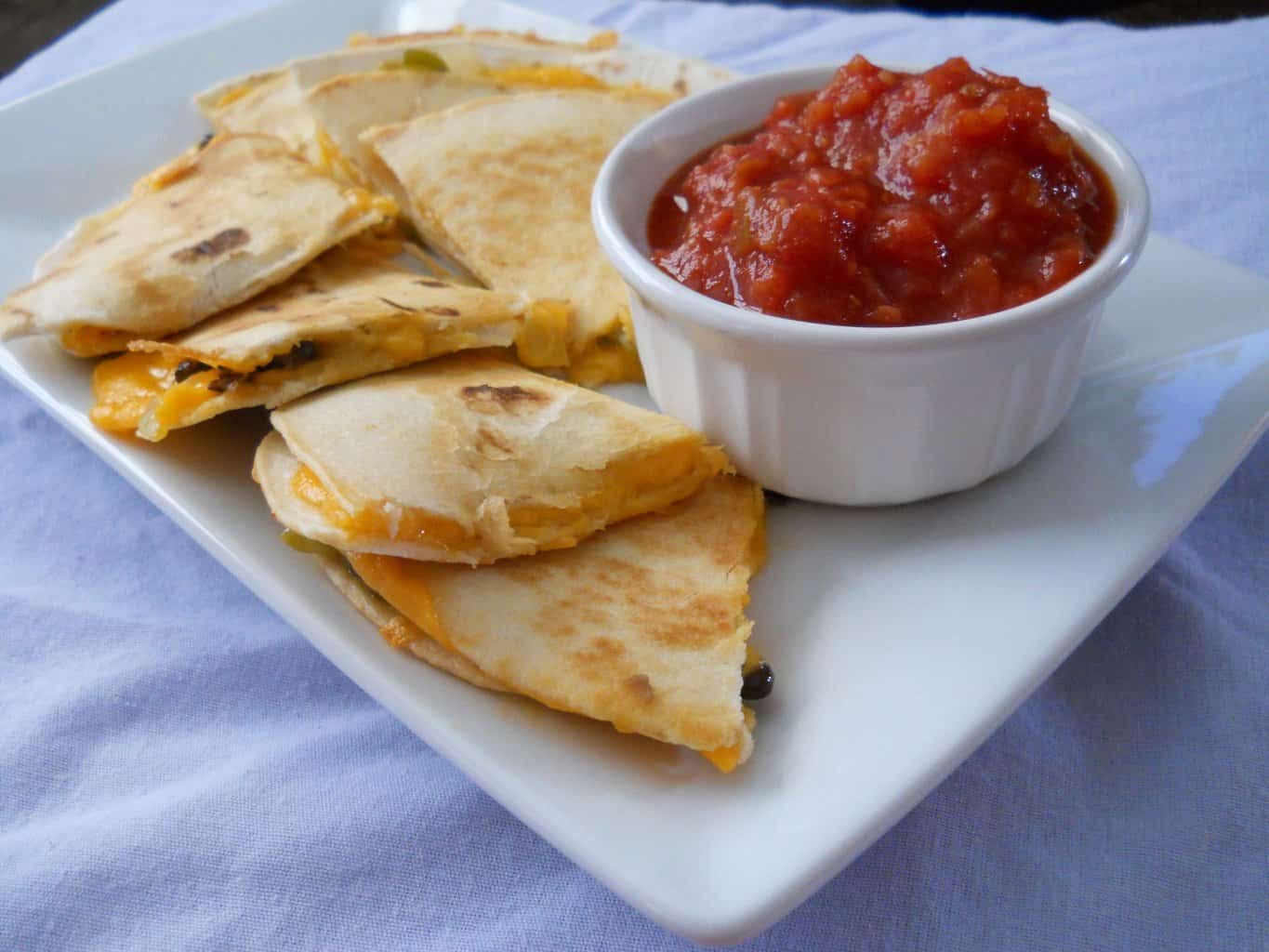 Käse Tortillas Mit Schwarzen Bohnen Und Mais Quesadillas — Rezepte Suchen