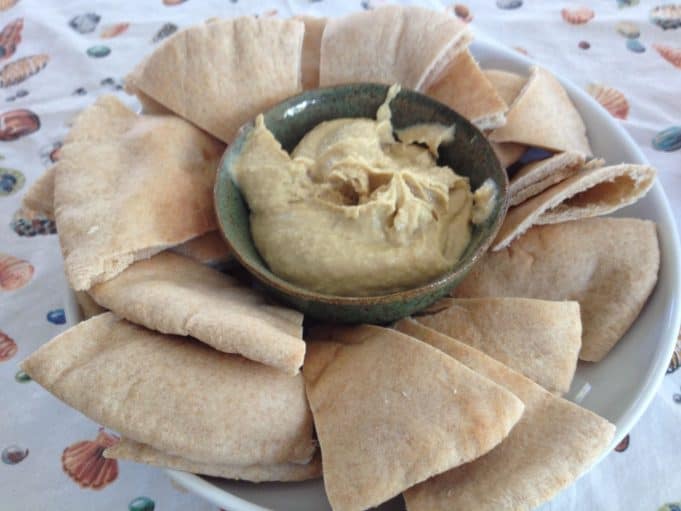 Hummus mit Fladenbrot | Rezepte