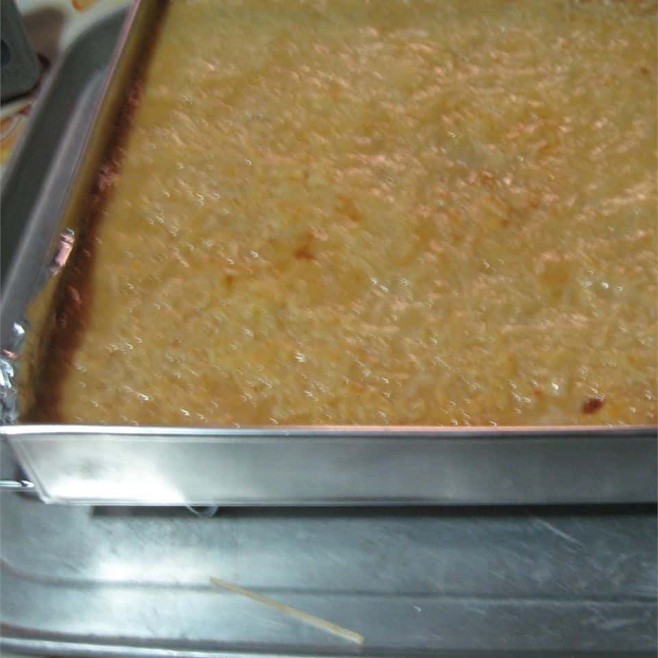Philippinischer Cassava Kokoskuchen Bibingka.jpg