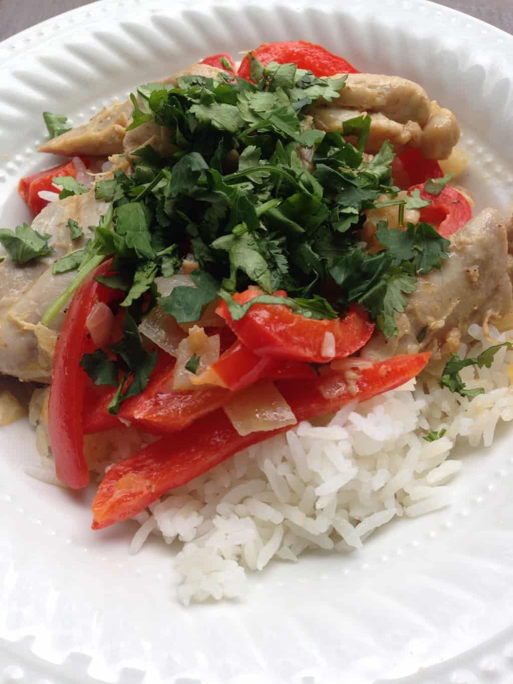 Thai Hähnchen Curry mit Kokosmilch | Rezepte