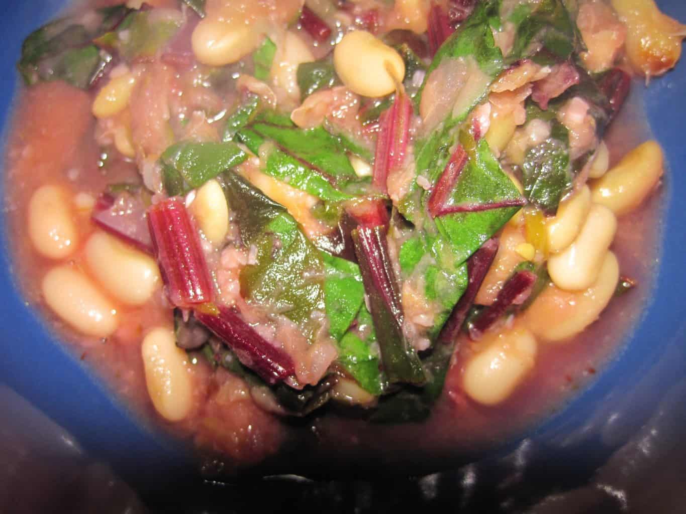 Toskanische Bohnensuppe mit Grünkohl